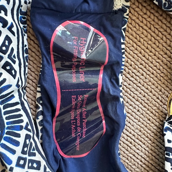 Tory Burch NWT navy/white bikini. Sz Large. Batik print is beautiful! - Picture 3 of 6